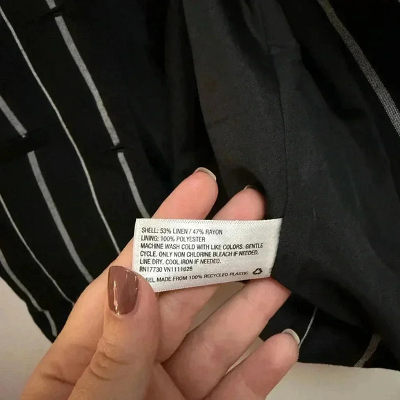 a new day - Women’s Easy Wear Black and White Striped Blazer - Size 2 - Picture 6 of 7